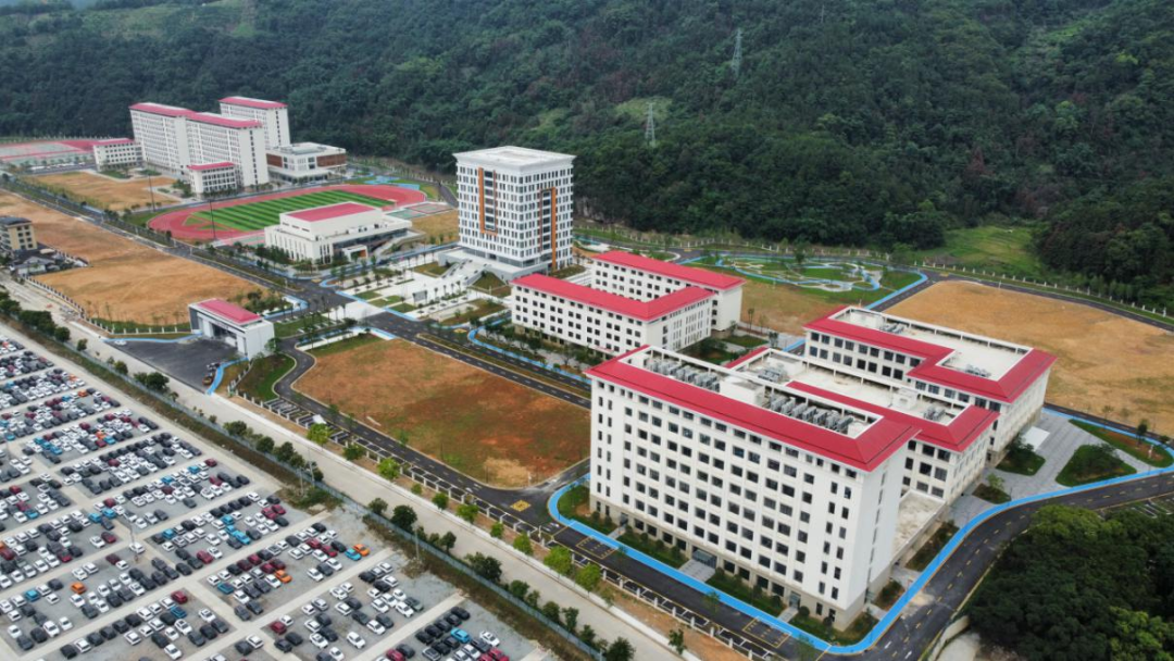 匠心筑民生！市國(guó)投公司下屬企業(yè)金誠(chéng)公司獲評(píng)“較好代建單位”